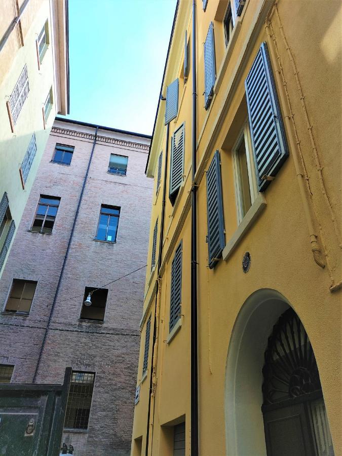 Mo Apartment & Office Corner Modena Exterior foto